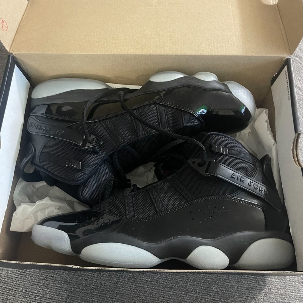 PRICED TO SELL FAST !! Nike Air Jordans shoes six 6 rings men’s 11